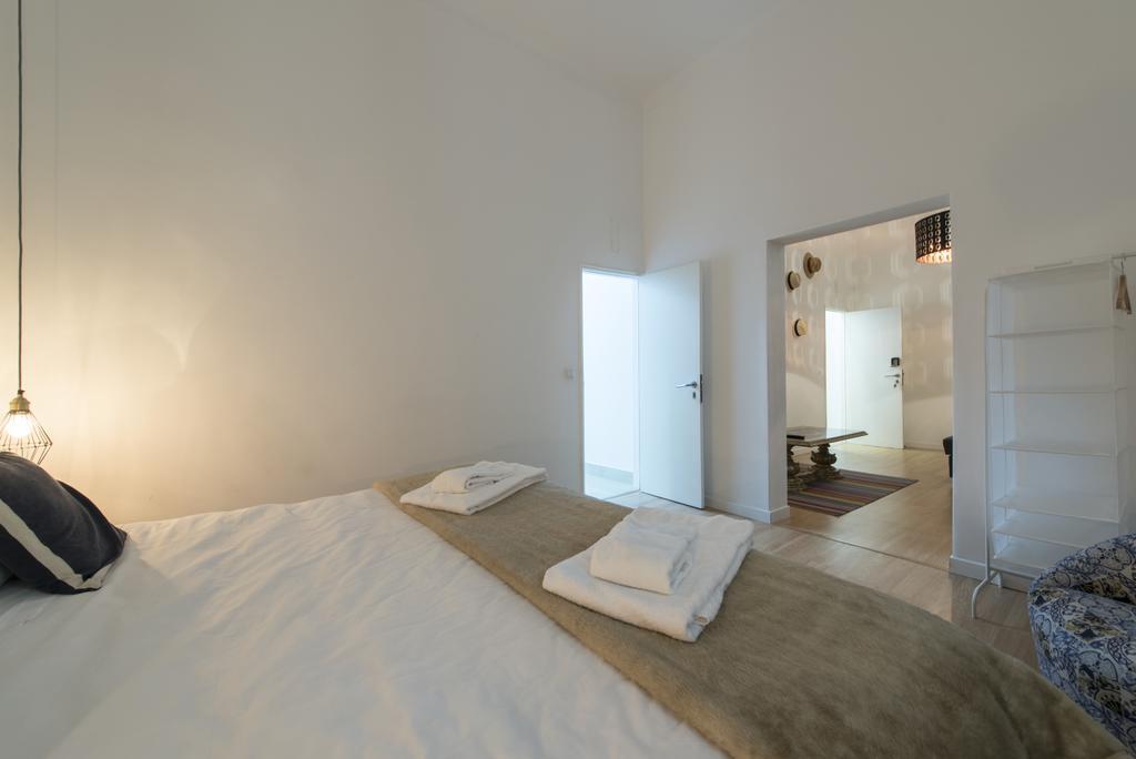 Old Town Lx Suites Lisbon Bagian luar foto